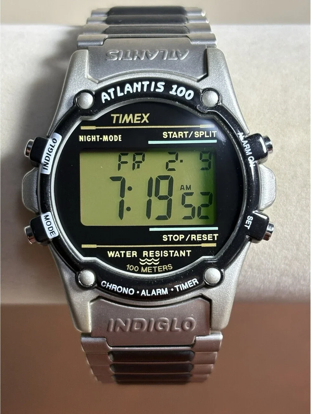 Vintage Timex Atlantis 100 Men's Digital Watch Indiglo Chrono Alarm Runs 40mm